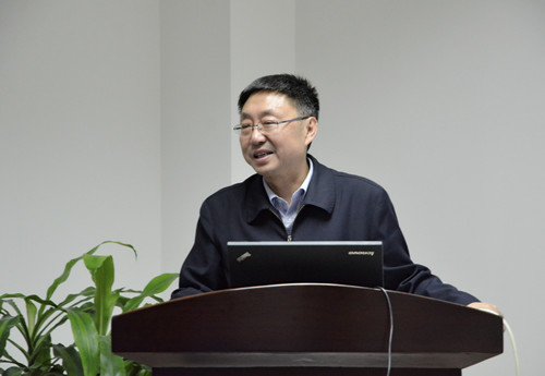 甘肃省社科院王福生到西北研究院文献情报中心座谈并进行报告交流
